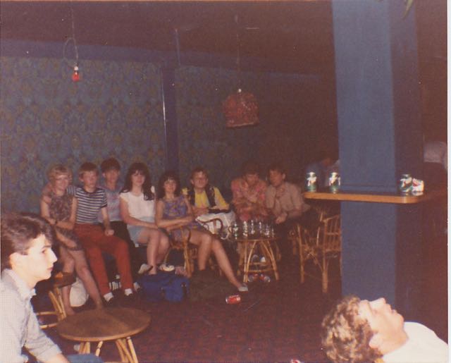  Barry Wilkes, upstairs at TOTW before they opened the main room at 2.00? This is about 1983 or very early 84 — with Debbie Wilkes and Amanda Baron (© Barry Wilkes)